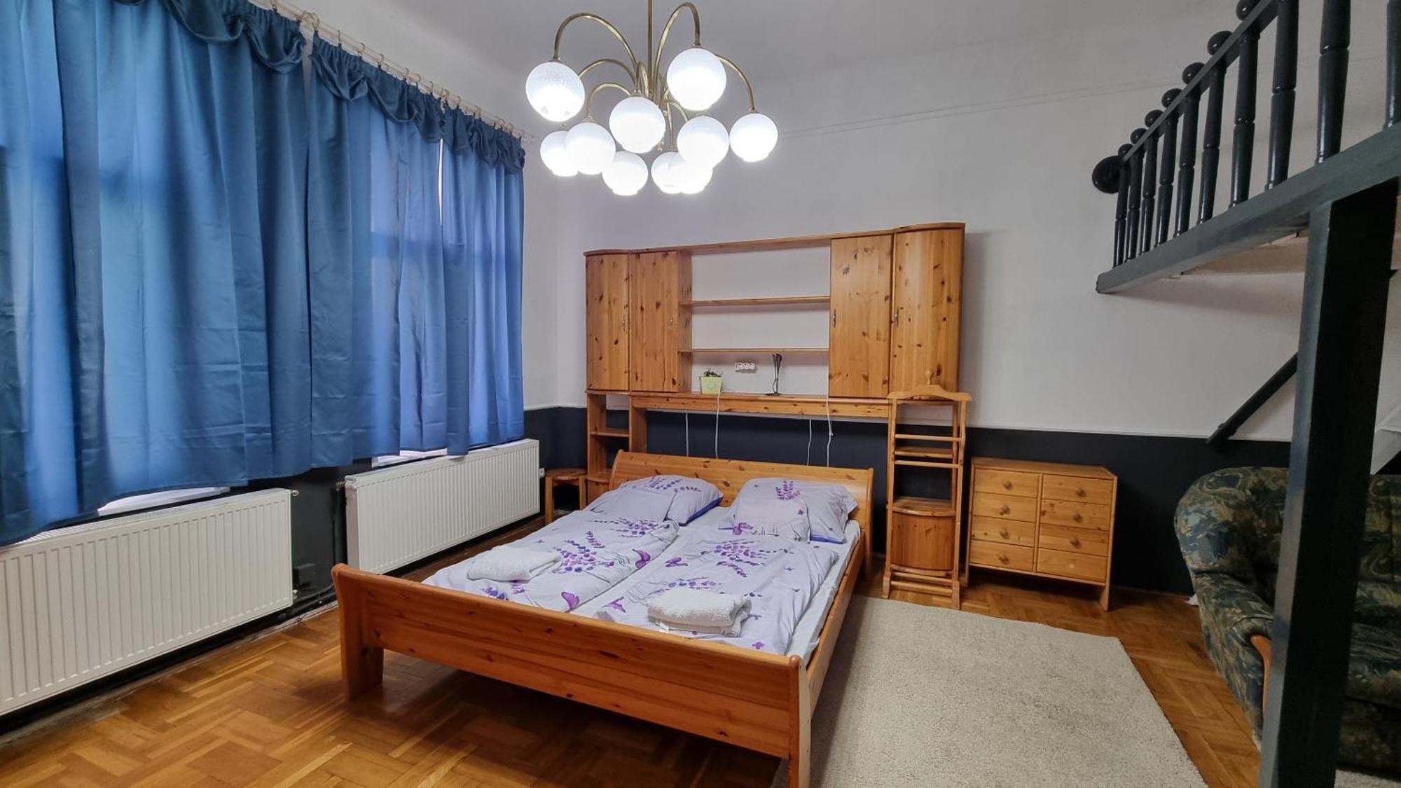 Centrum Panzio 데브레첸 외부 사진