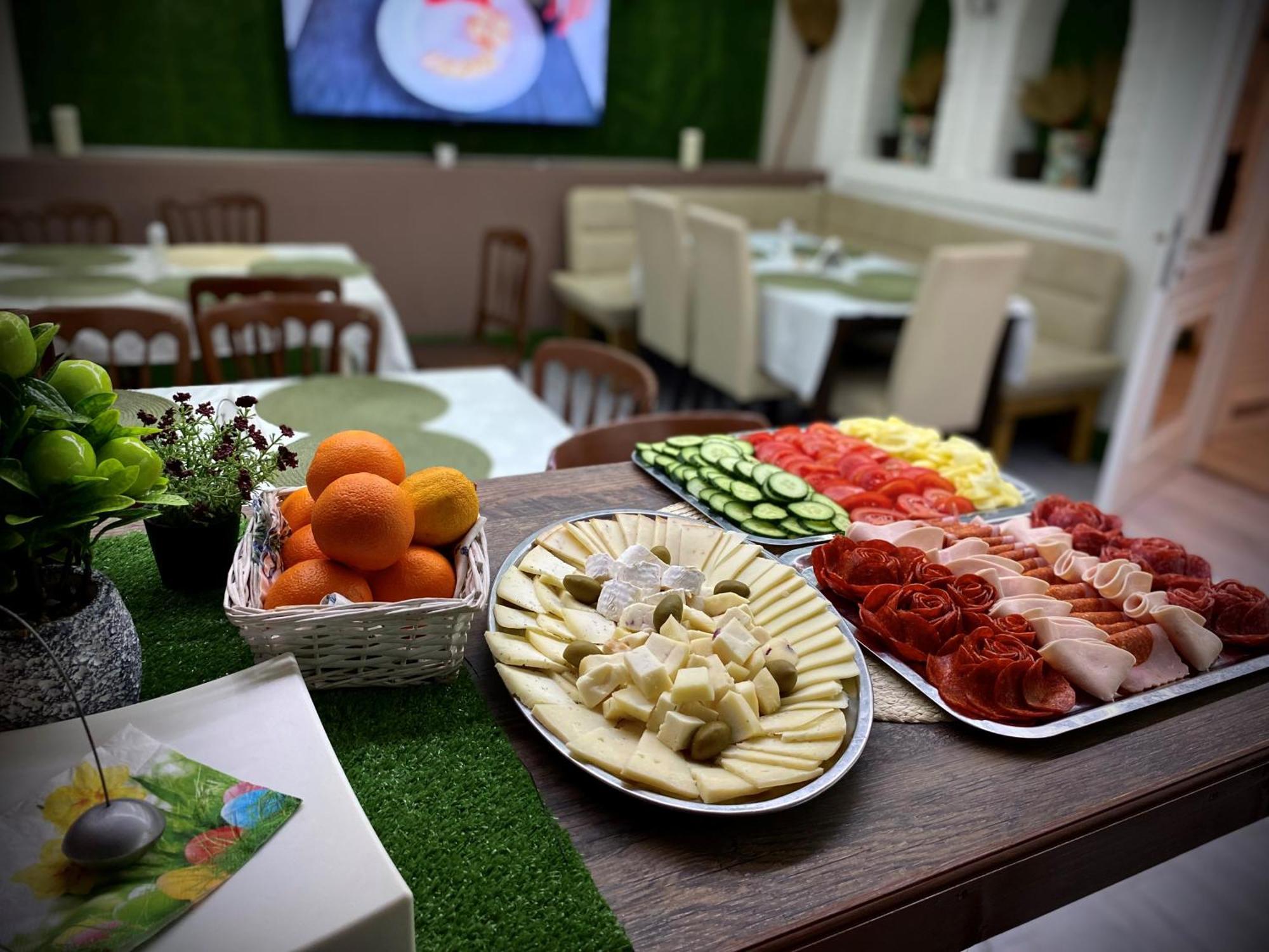 Centrum Panzio 데브레첸 외부 사진